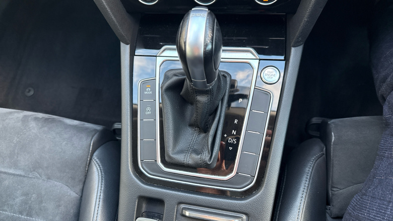 Volkswagen Passat 2.0 TDI GT 5dr DSG [Panoramic Roof] Diesel Estate